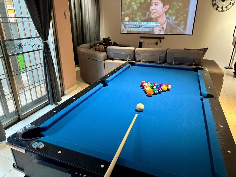Cozy Holiday Home Karaoke Bbq Bukit Indah Jb Johor Bahru Luaran gambar