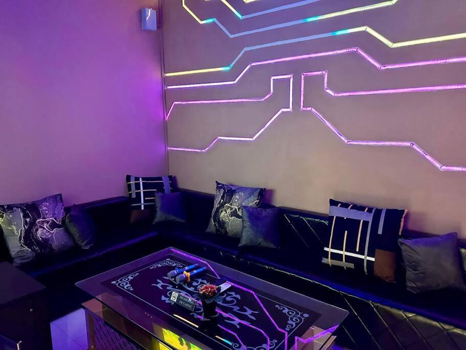 Cozy Holiday Home Karaoke Bbq Bukit Indah Jb Johor Bahru Luaran gambar