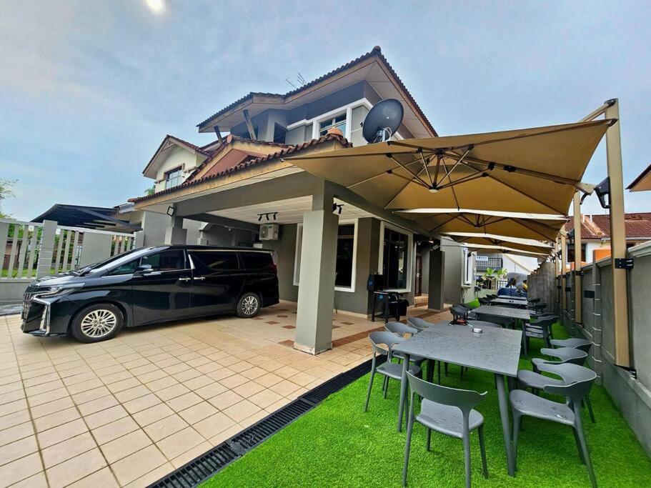 Cozy Holiday Home Karaoke Bbq Bukit Indah Jb Johor Bahru Luaran gambar