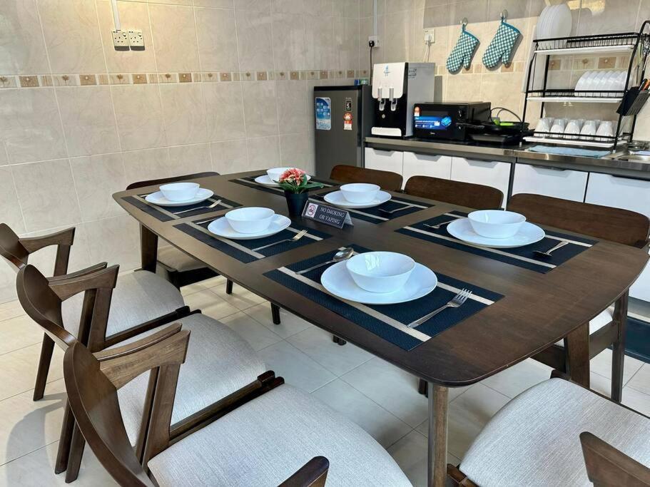Cozy Holiday Home Karaoke Bbq Bukit Indah Jb Johor Bahru Luaran gambar